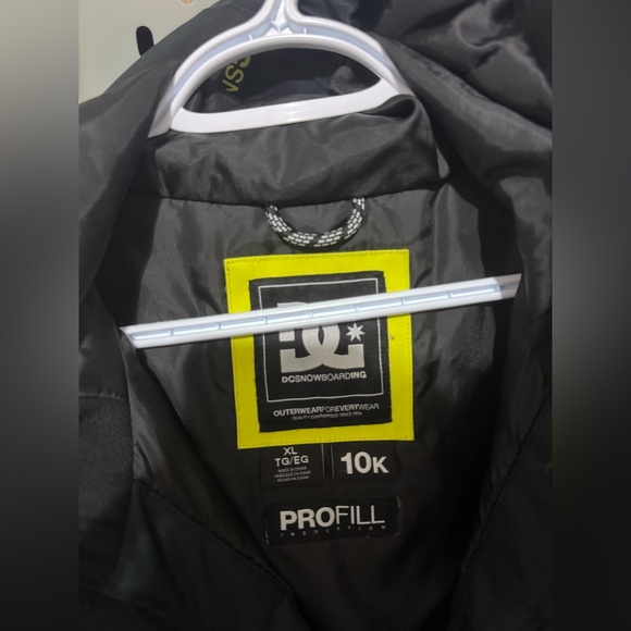 Winter jacket - Picture 2 of 3